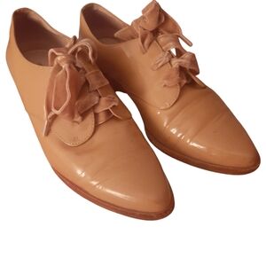 Stylish Tan Patent Leather Shoes with Ribbon Laces